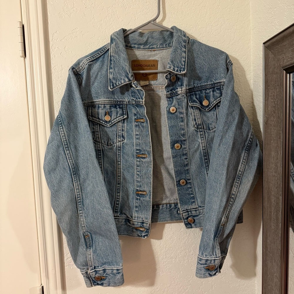 London jean cropped/boxy fit denim jacket